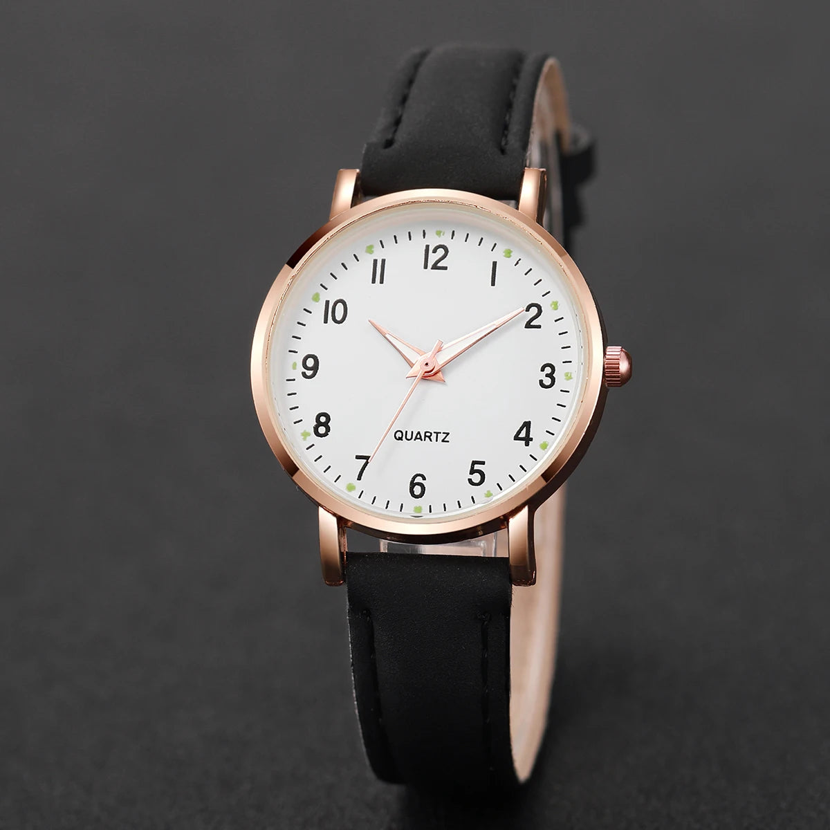 Montre Casual — Bracelet Cuir Décontracté Quotidien