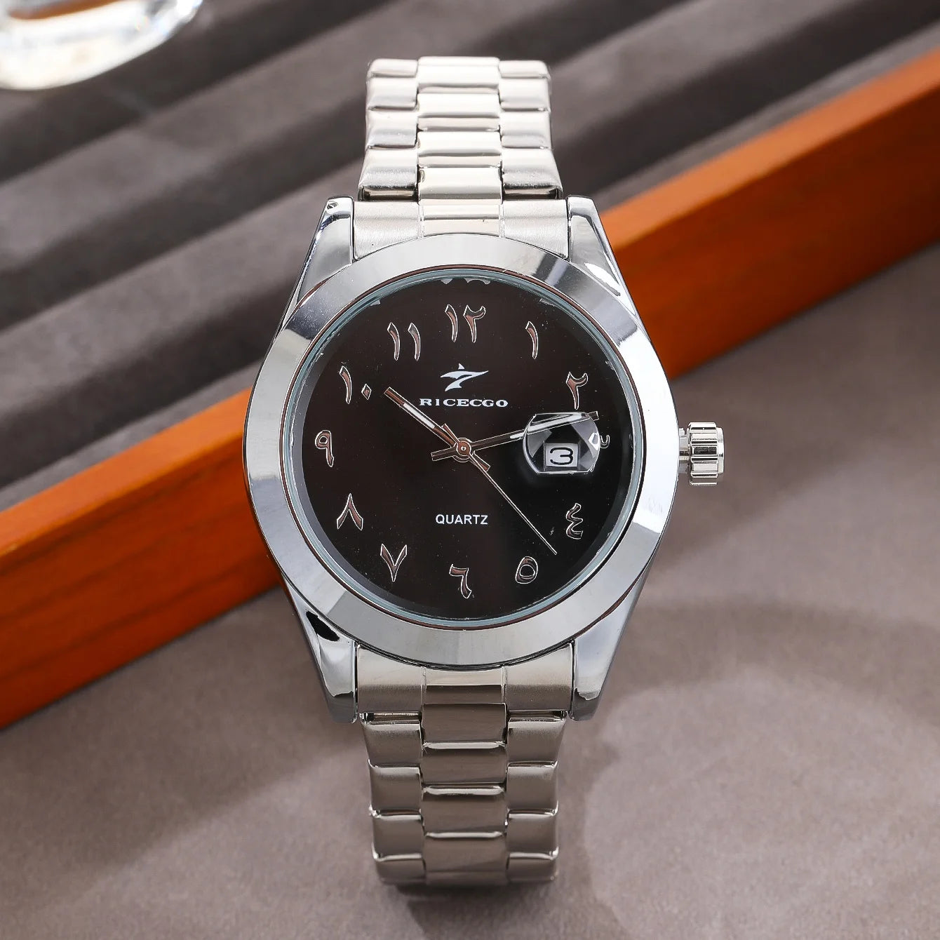 RICECGO — Montre Business Homme Calendrier Acier